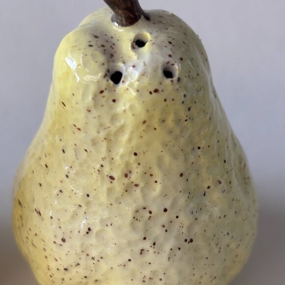 Vintage Yellow Ceramic Pear Salt & Pepper Shakers - Picture 4 of 7